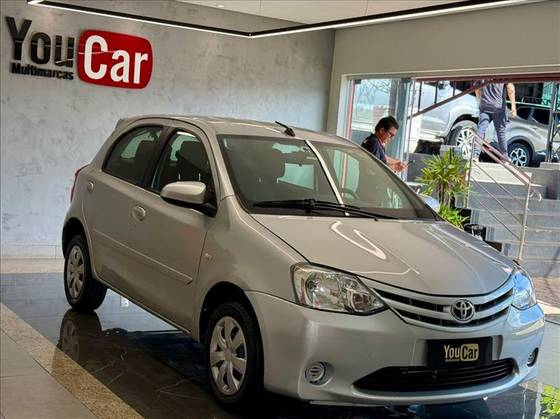 TOYOTA ETIOS 1.3 X 16V FLEX 4P MANUAL
